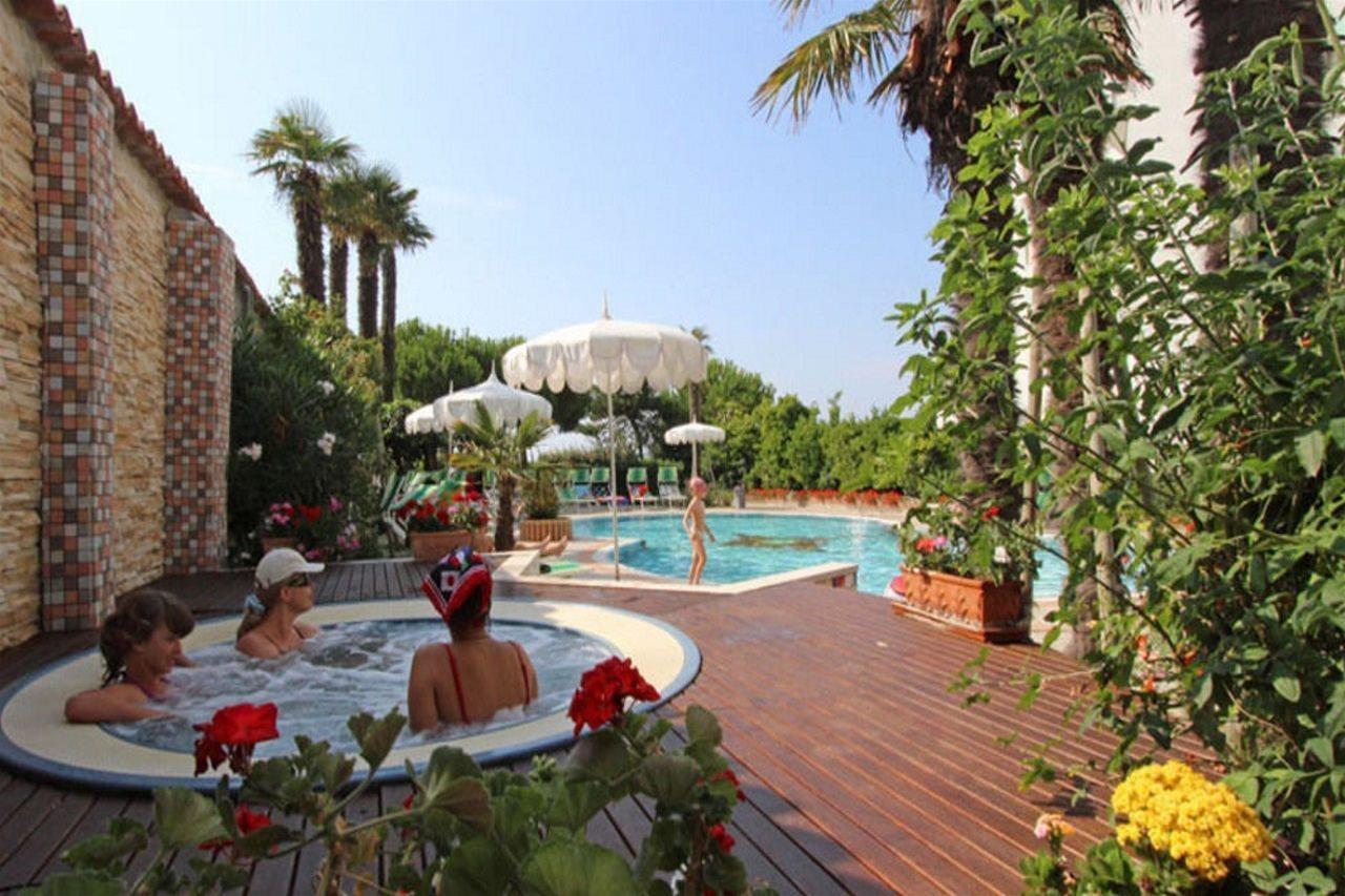 Park Hotel Cellini ليدو دي يسولو المظهر الخارجي الصورة