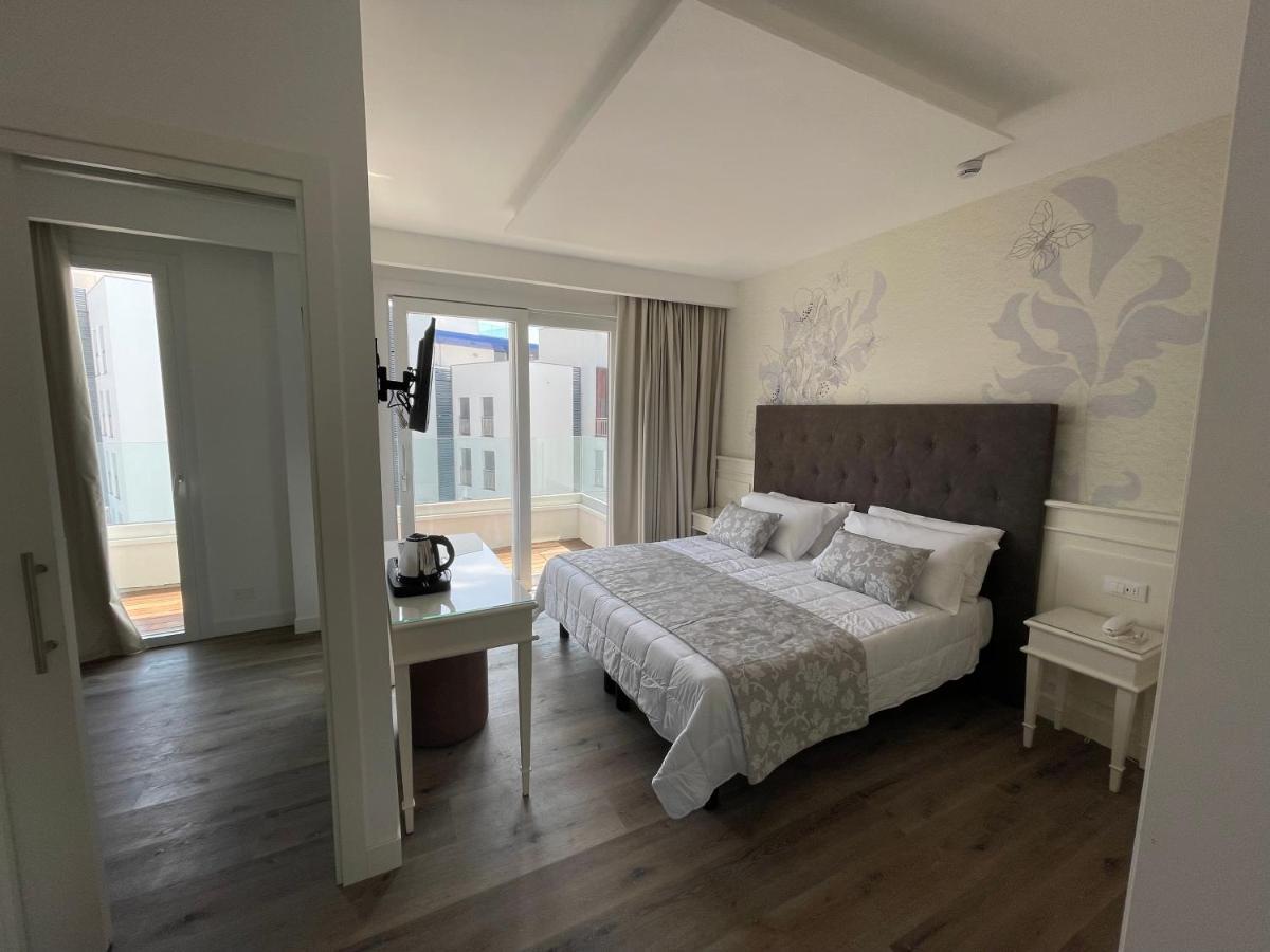 Park Hotel Cellini ليدو دي يسولو المظهر الخارجي الصورة
