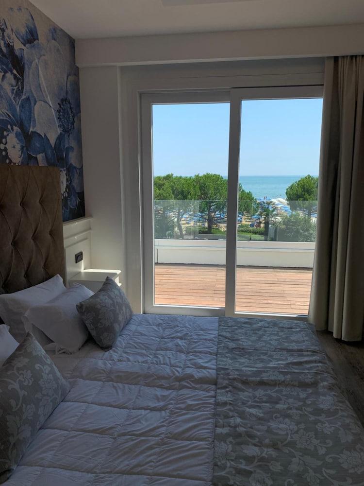Park Hotel Cellini ليدو دي يسولو المظهر الخارجي الصورة