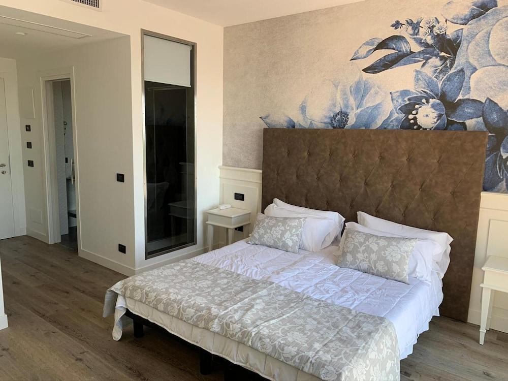 Park Hotel Cellini ليدو دي يسولو المظهر الخارجي الصورة